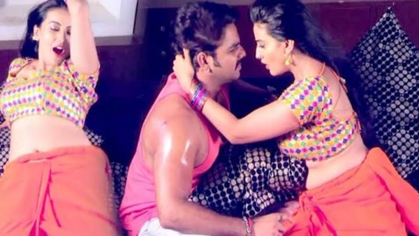 कड़कड़ाती ठंड में जब Akshara Singh ने Pawan Singh को किया बेकाबू, दोनों के रोमांस ने काटा बवाल