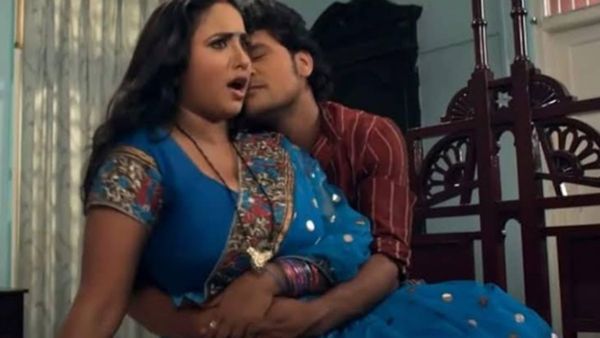 Rani Chatterjee संग Khesari Lal Yadav ने बंद कमरे में कर डाली ऐसी हरकत, शर्म से हो जाएंगे पानी-पानी