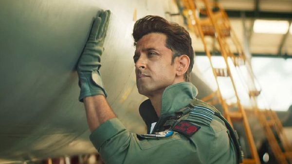 Fighter Box Office Day 2- दूसरे दिन ऋतिक रोशन की फाइटर ने मारी दहाड़, कमाई पहुंची इतने करोड़?