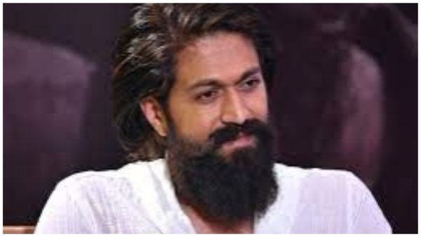 तीन फैंस की मौत के बाद उनके परिवारों से मिलने पहुंचे केजीएफ स्टार यश, सोशल मीडिया पर वीडियो आया सामने