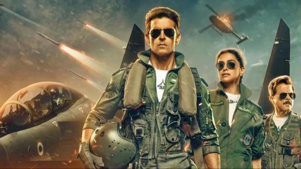 Fighter Twitter Review: ऋतिक रोशन की फिल्म ने उड़ाए सबके होश, दीपिका की एक्टिंग ने जीता सबका दिल