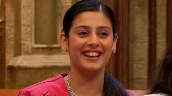 बाहर निकलते ही Isha Malviya ने किया सनसनीखेज खुलासा, बताया बाथरूम के अंदर कैसे नजर रखते थे बिग बॉस