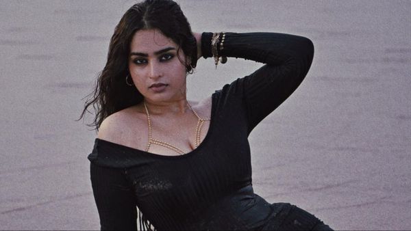 मुनव्वर के बिग बॉस जीतने की बड़ी कीमत चुका रहीं Ayesha Khan, लोग भर-भरकर दे रहे गालियां, तंग आकर हसीना ने...