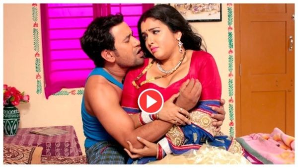 Nirahua ने खींच डाला Amrapali Dubey का पल्लू, मना करती रहीं एक्ट्रेस, फिर भी....
