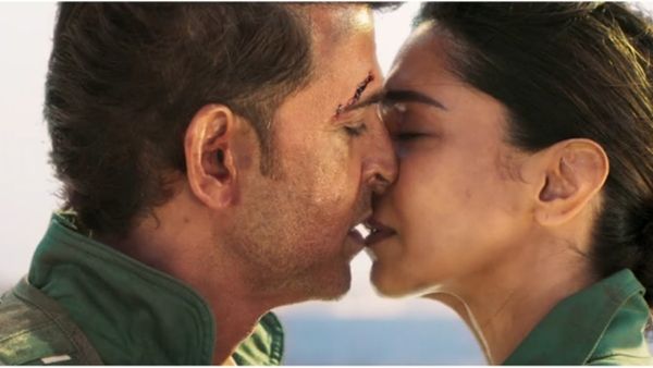 'फाइटर' का दमदार ट्रेलर हुआ रिलीज, सेक्सी सीन्स के बाद देशभक्त ऋतिक-दीपिका का जज्बा देख कांपे फैंस