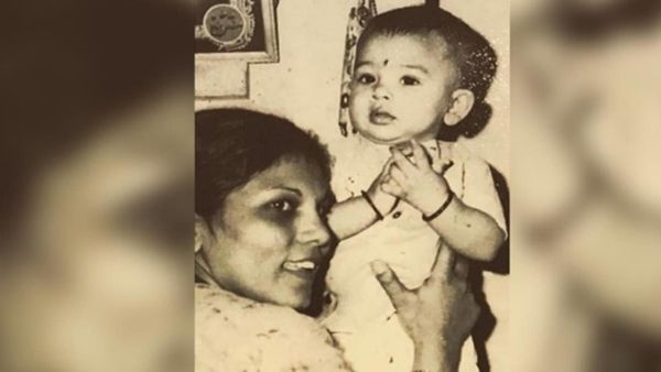 अमिताभ बच्चन-धर्मेंद्र के फिल्मों में पिता ने छुड़ाए पसीने, अब बेटे की फ़िल्में हो रहीं ब्लॉकबस्टर, पहचाना कौन?