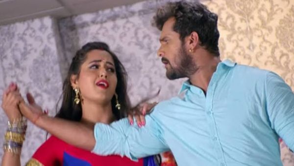 Bhojpuri Song: पवन सिंह और काजल राघवानी ने बैडरूम में किया पलंगतोड़ रोमांस, मची हलचल