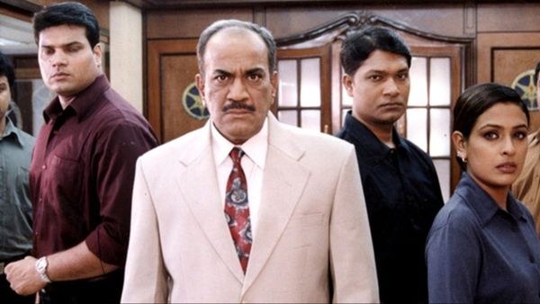 21 सालों तक कामयाबी की सीढ़ी चढ़ने वाले CID को क्यों किया गया बंद, शो के एक्टर ने काले सच से उठाया पर्दा