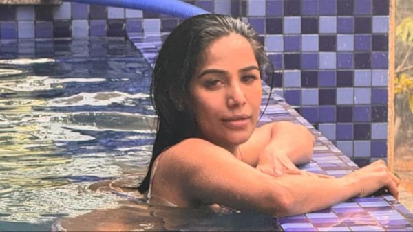 Poonam Pandey की मौत ने दिया लोगों को जोर का झटका, इस बीच वायरल हो रहा एक्ट्रेस का आखिरी पोस्ट