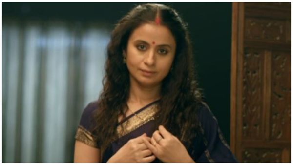 Mirzapur 3 Release Date: बीना भाभी की फिसली जुबान, कर दिया 'मिर्ज़ापुर 3' रिलीज डेट का खुलासा!