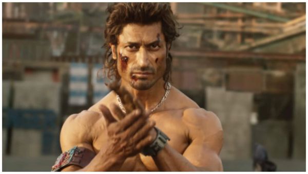 Crakk Review: 'क्रैक- जीतेगा तो जियेगा' में पैसा वसूल है विद्युत जामवाल का एक्शन