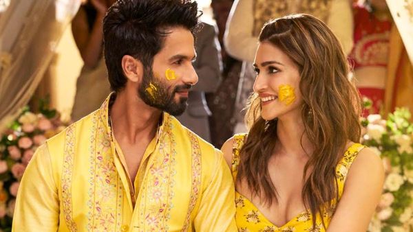 TBMAUJ BOX OFFICE COLLECTION Day 1: ओपनिंग डे पर शाहिद-कृति की फिल्म ने किया बंपर कलेक्शन,इतनी हुई कमाई