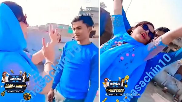 हीरोइन बनकर सीमा हैदर ने फिर किया घर की छत पर रोमांस, लोग बोले- 'इनका मुजरा खत्म नहीं होता'