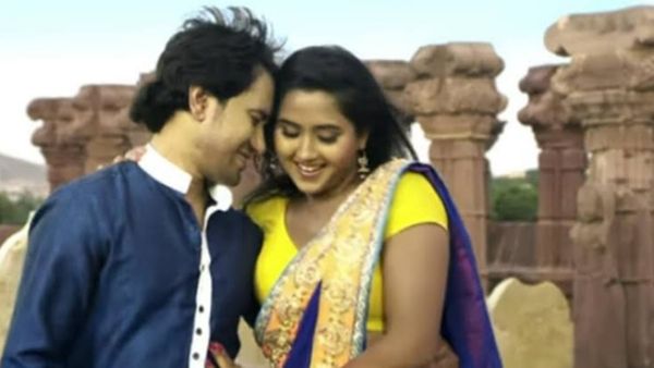 Bhojpuri Video: निरहुआ-काजल राघवानी का रोमांस देख फैन्स के दिल की धड़कन हुई तेज़, वीडियो वायरल