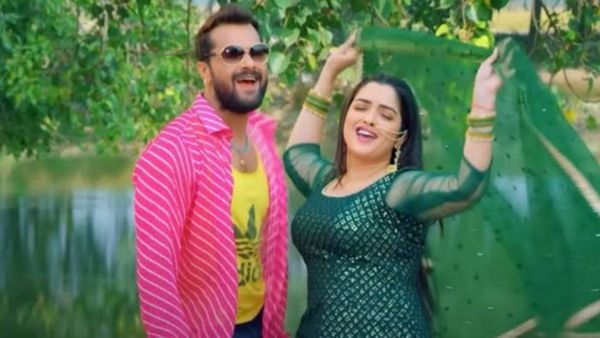 Bhojpuri Video: आम्रपाली दुबे की हरी ओढ़नी पर फ़िदा हुए खेसारी लाल यादव, पार्क में किया रोमांस