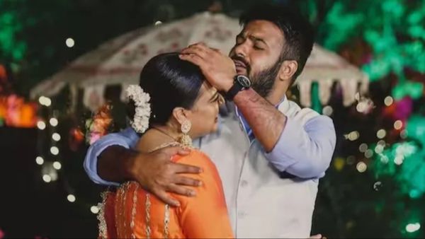 इस खूबसूरत हसीना ने नेताजी को दिखाए तेवर, बोलीं- ए बहन किसको बोला बे...