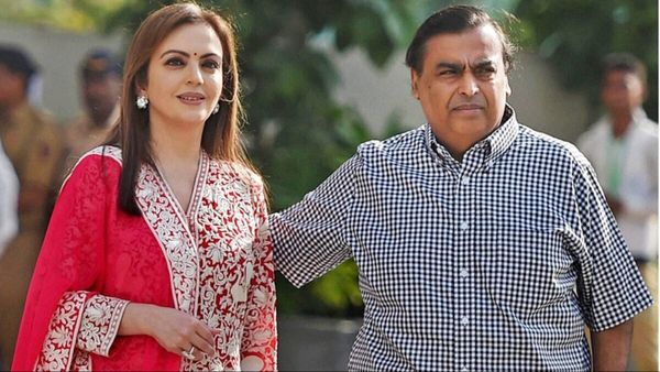 शादी के बाद एक स्कूल में टीचर की नौकरी करती थीं Nita Ambani, पति मुकेश ने कहा उसी से हमारा रात का...