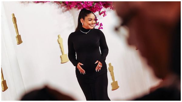 Oscars 2024: टॉप एक्ट्रेस ने खोला प्रेग्नेंसी का पिटारा, पहली बार दिखाया सीधे इतना बड़ा बेबी बंप