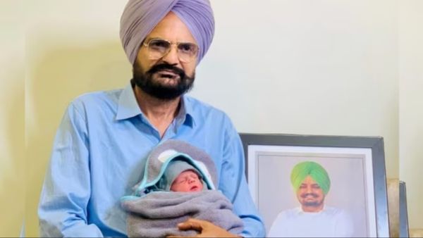 Sidhu Moosewala के भाई के पैदा होते ही सोशल मीडिया पर मना जश्न, लोगों ने ऐसे किया सलिब्रेट