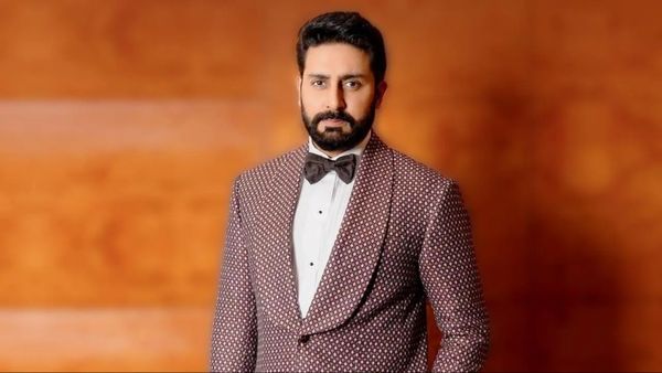 Abhishek Bachchan ने परिवार के इस मेंबर को बताया अपनी दुनिया और वो पत्नी ऐश्वर्या और बेटा अराध्या नहीं, बल्कि.