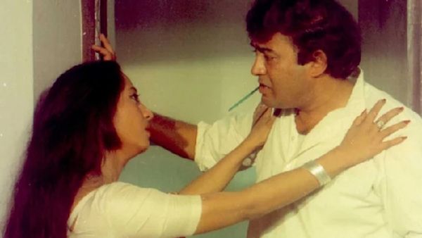 70 के दशक की बैन फिल्म, बड़े-बड़े नेताओं के पैरों तले खिसक गई थी जमीन, नाम लेने से आज भी कतराते हैं लोग