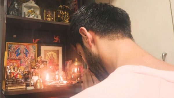 Bhool Bhulaiyaa 3 की शूटिंग के शुभारंभ पर कार्तिक आर्यन ने जोड़े भगवान के हाथ, बोले- मेरे करियर की...