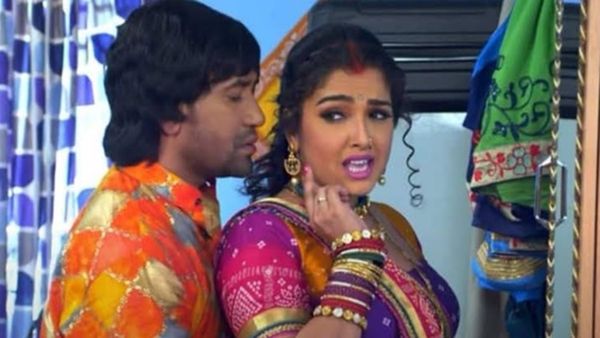Bhojpuri Video: आम्रपाली दुबे की जवानी पर दिनेश लाल यादव की बिगड़ी नियत, देखें दोनों का ज़बरदस्त वीडियो