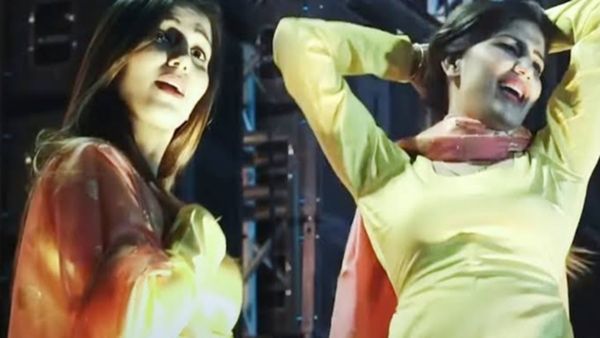 Haryanvi Dance Video: जब हज़ारों लोगों के बीच सपना चौधरी ने मटकाई कमर, लोगों के बीच बढ़ा क्रेज़