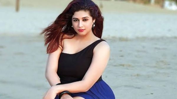 बढ़े हुए वजन के चलते मां के रोले होने लगे ऑफर, फिर इस हसीना ने घाटाया 10 किलो वजन, हैरान कर देगा लुक