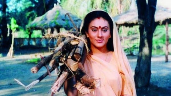 बी-ग्रेड फिल्मों में किया काम, रामायण में माता सीता बन लोगों के बीच छाई हसीना, देखते ही लोग जोड़ लेते हैं हाथ