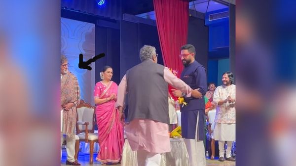 अभिषेक बच्चन ने अमिताभ बच्चन के साथ बैठने से किया इंकार? चौंका देगा वीडियो, जानिए पूरी सच्चाई..