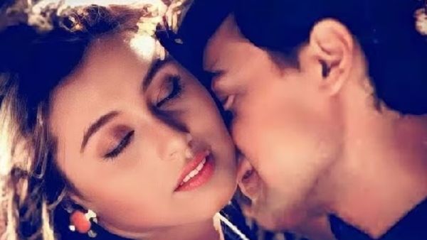 1998 की वो मूवी, जिसके एक गाने से रातों-रात स्टार बन गई थीं रानी मुखर्जी, फिल्म के हीरो ने दुखाया उनका दिल