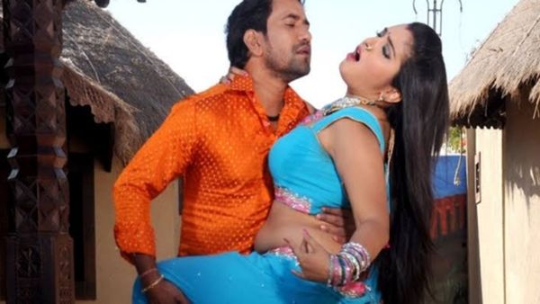 Bhojpuri Video: 'चद्दर हिली कि ना...' जब निरहुआ संग आम्रपाली दुबे ने किया रातभर रोमांस, देखें हॉट वीडियो