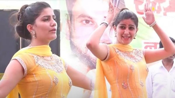 Haryanvi Dance Video: जब स्टेज पर कूद-कूदकर नाची सपना चौधरी, बढ़ी लोगों के दिल की धड़कन