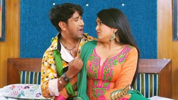 Bhojpuri Video: जब आम्रपाली दुबे ने निरहुआ को किया मदहोश, बिस्तर पर गुलाटी मारता नज़र आया कपल