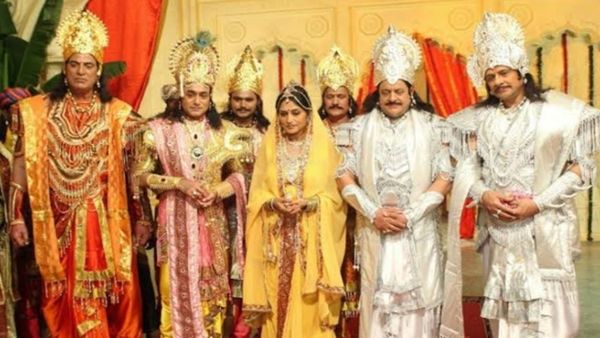 3 हज़ार से ज़्यादा हुए ऑडिशन, फिर बी आर चोपड़ा की महाभारत के लिए चुनी गई थी स्टारकास्ट, लग गए थे इतने साल