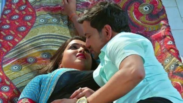Bhojpuri Video: आधी रात निरहुआ की बांहों में मदहोश हुईं आम्रपाली दुबे, वीडियो देख छूट जाएंगे पसीने