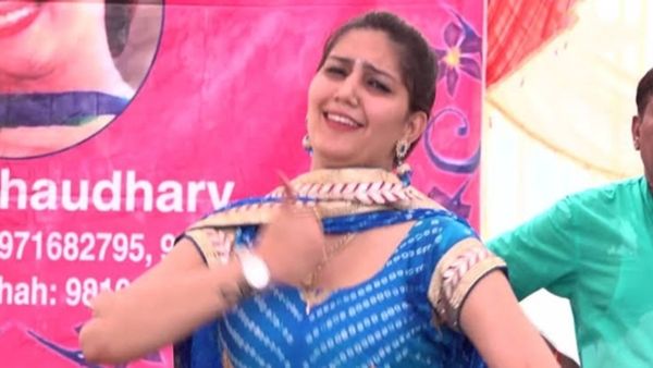 Haryanvi Song: 'सारा रोला पतली कमर का...' सपना चौधरी का डांस दिखे छूटे भीड़ के पसीने, देखें हॉट वीडियो...