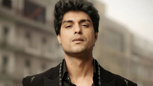 कास्टिंग काउच का शिकार हुआ था ये एक्टर? बोले- घुटने के बल बैठ जाते थे और..