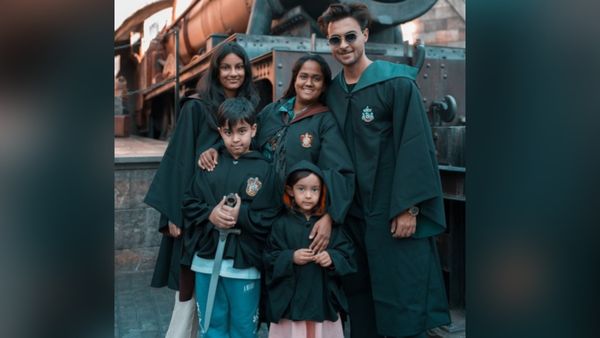 आयुष शर्मा फैमिली के साथ इस देश में कर रहे हैं मस्ती, अर्पिता खान इसलिए हुईं ट्रोल
