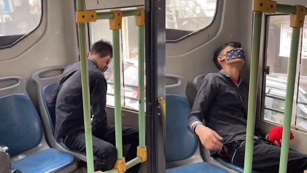 Viral Video- दिल्ली मेट्रो नहीं, अब बस से वायरल हुआ गंदा वीडियो, कोने में बैठकर ऐसी हरकत कर रहा था लड़का!