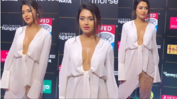Tejasswi Prakash ने पहना सबसे बोल्ड आउटफिट, डीप नेक वाली छोटी ड्रेस देखकर लोग बोले-'उर्फी ज्यादा अच्छी'