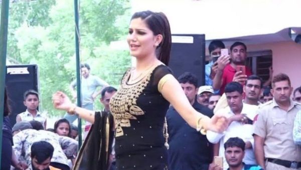 Haryanvi Dance Video: 'गुंडा घर की छोरी...' पर सपना चौधरी ने किया ज़ोरदार डांस, लोग बोले- बवाल है...