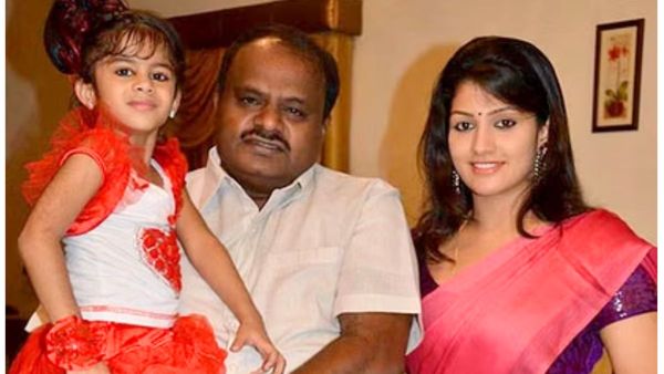 साउथ की इस एक्ट्रेस ने 27 साल बड़े मुख्यमंत्री से की शादी, दूसरी पत्नी बन बर्बाद कर लिया करियर