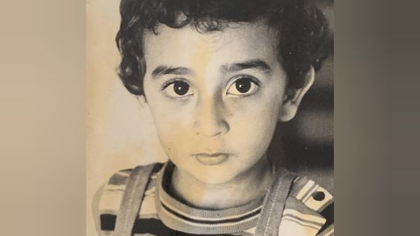 सुपरस्टार के घर जन्मा ये बच्चा, भाई ने भी इंडस्ट्री पर किया राज, फिर भी फिल्मों में नहीं चल पाया सिक्का