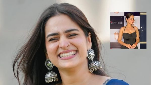 'मुझे शर्म आ रही है..' मीडिया के सामने इस ड्रेस को पहनकर क्यों शर्माईँ आयशा खान, थ्रोबैक वीडियो वायरल!