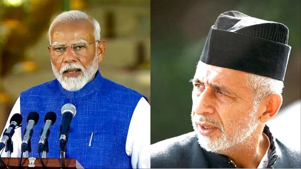 Naseeruddin Shah का अजीबोगरीब बयान, कहा- 'मैं प्रधनामंत्री मोदी को टोपी पहनते हुए देखना चाहता हूं'