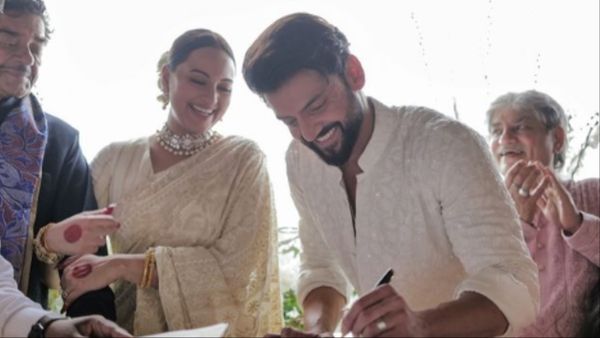 एक-दूसरे के हुए Zaheer Sonakshi, सात साल रिश्ता निभाने के बाद अब खाई साथ जीने-मरने की कसमें, बनें पति-पत्नी