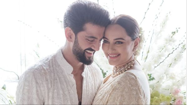 एक-दूजे के प्यार में डूबे दिखे Sonakshi Zaheer, पोस्ट में लिख डाली पूरी Love Story, कहा-'मुश्किल से हमने...'