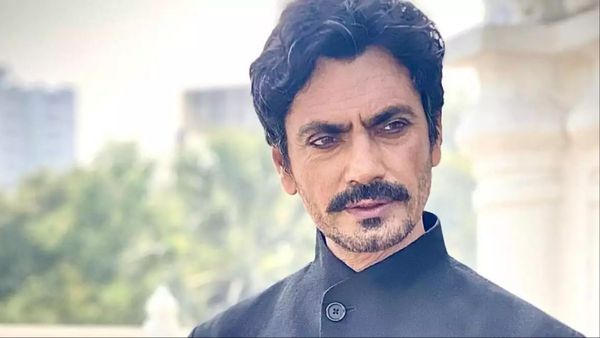 क्या Nawazuddin Siddiqui ने किया राष्ट्रगान का अपमान? जन-गण-मन बजता रहा लेकिन एक्टर ने नहीं किया ये काम